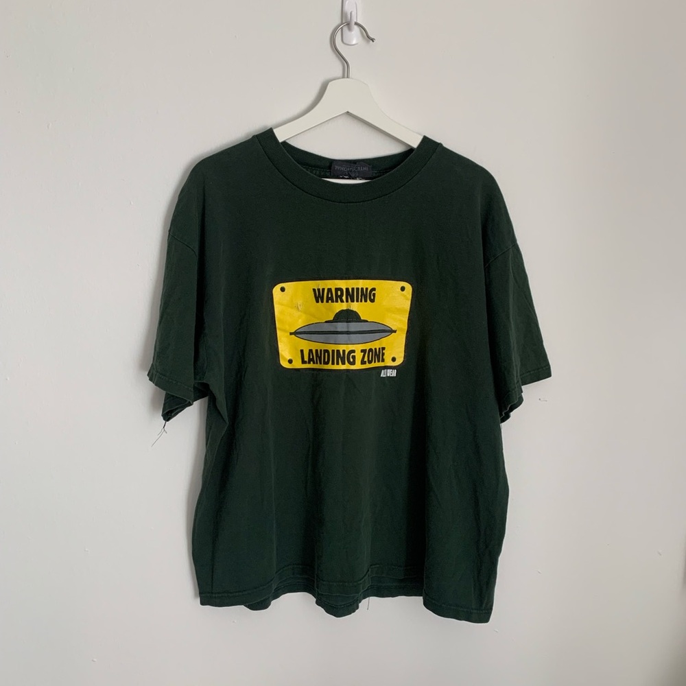 Vintage Alien Wear Landing Zone tee